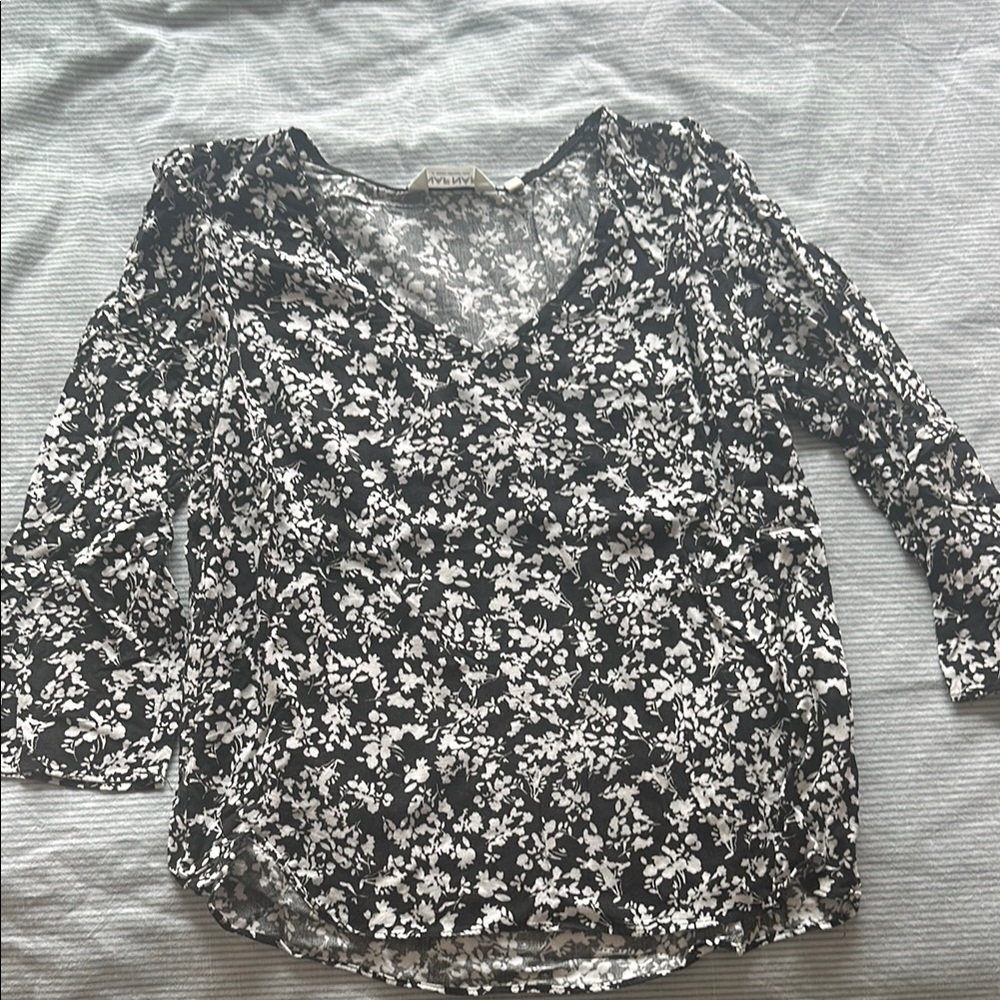 H&M Black and White Floral Blouse